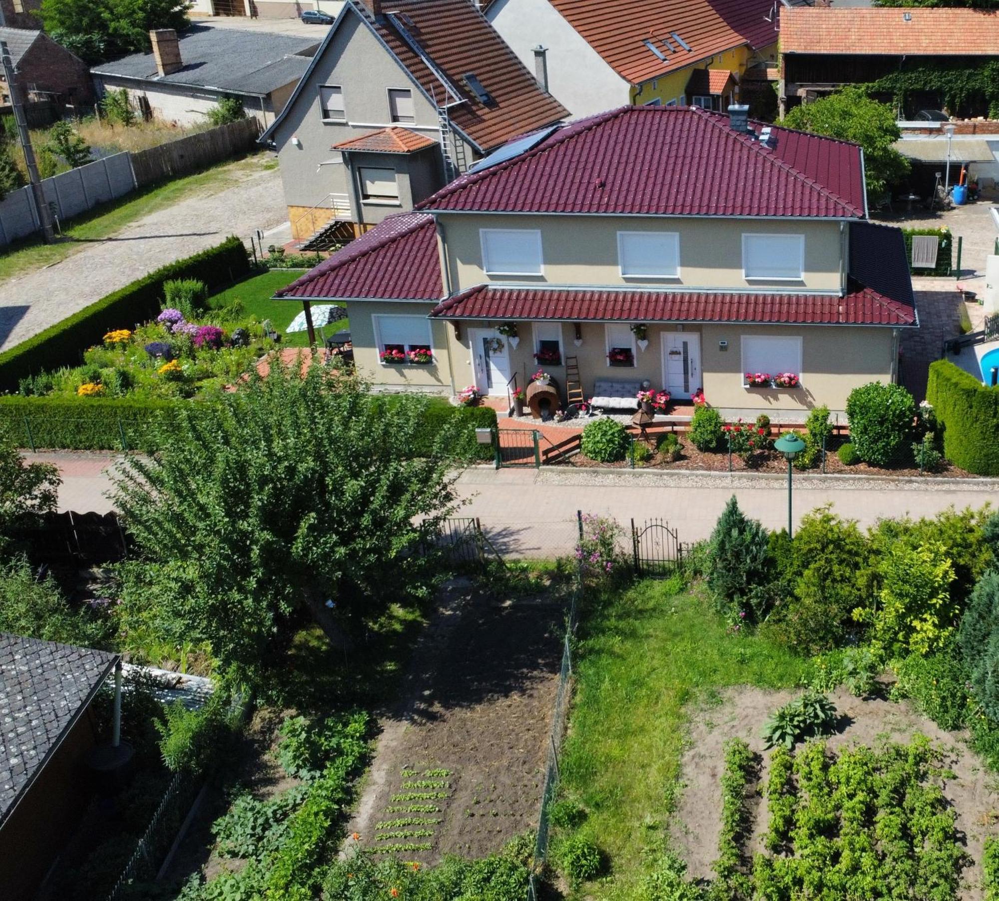 Maasch Apartment *
